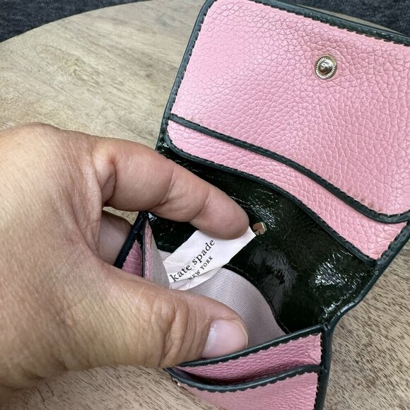 Kate Spade New York Pink Pebbled Leather Bi-Fold Wallet Card holder - Picture 3 of 10